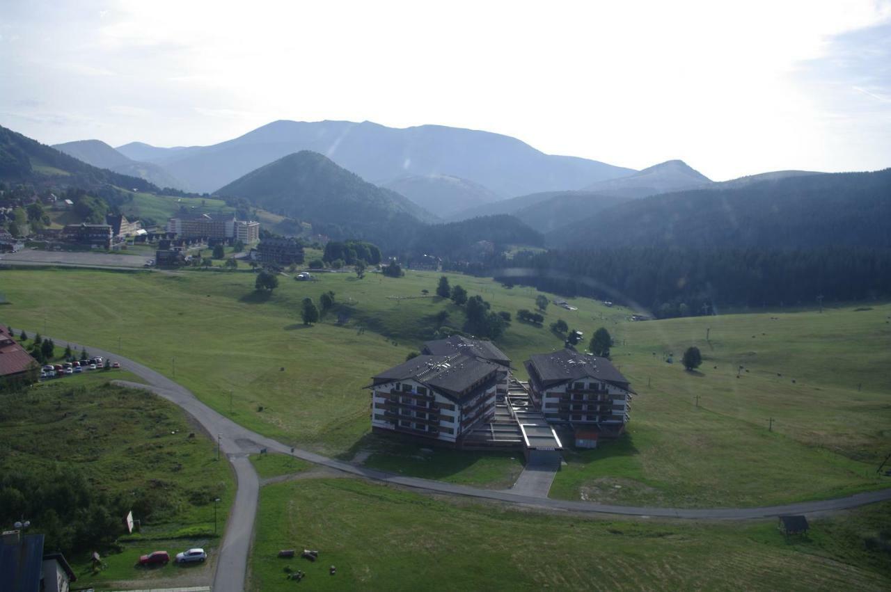 Luxury Apartments Panorama Dóval Kültér fotó